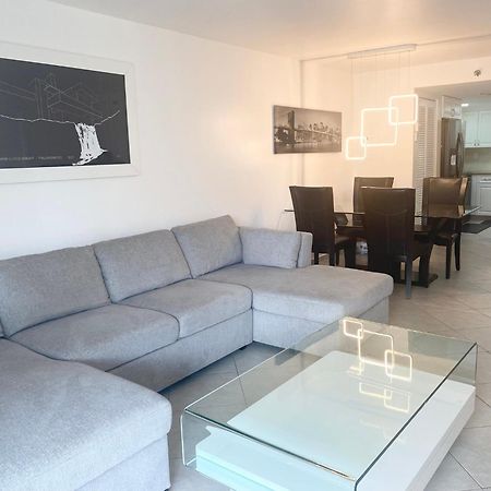 Villa Le Frontenac à Sunny Isles Beach Extérieur photo